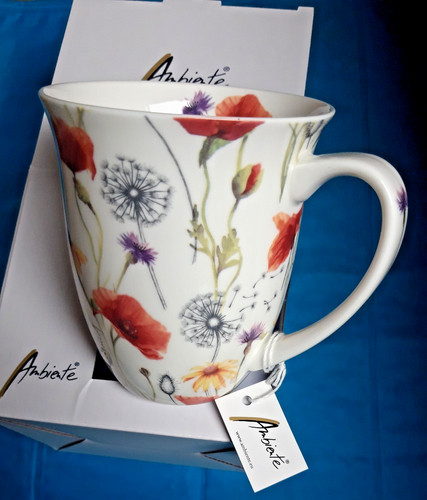 Porzellan-Tasse"Proud-Poppy-Me